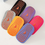 Anti Skid Floor Socks (1 pair)