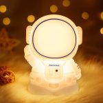 ASTRONUT SILICONE NIGHT LIGHT
